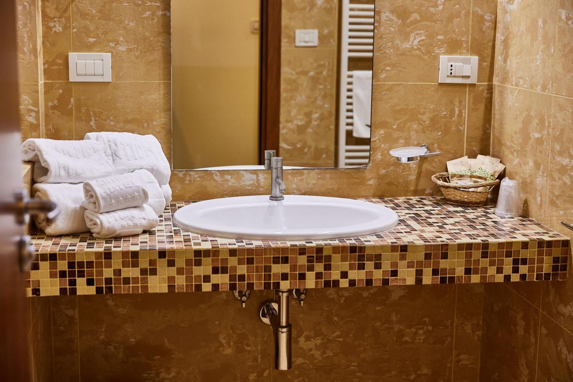 Appia Antica Hotel Corato Ngoại thất bức ảnh